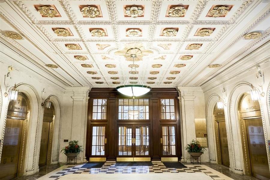Bridgestreet At The Leader Building Aparthotel Cleveland Exterior photo